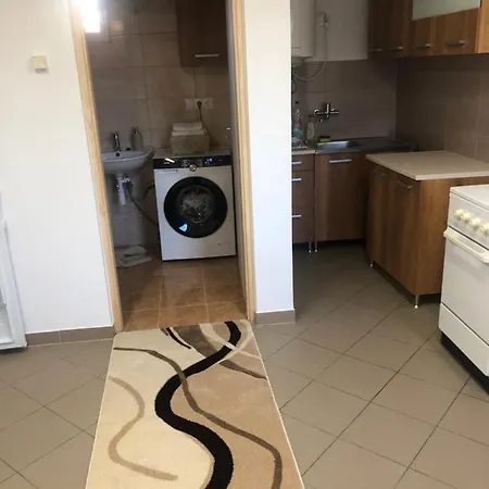 Agi Fogado * Kisujszallas